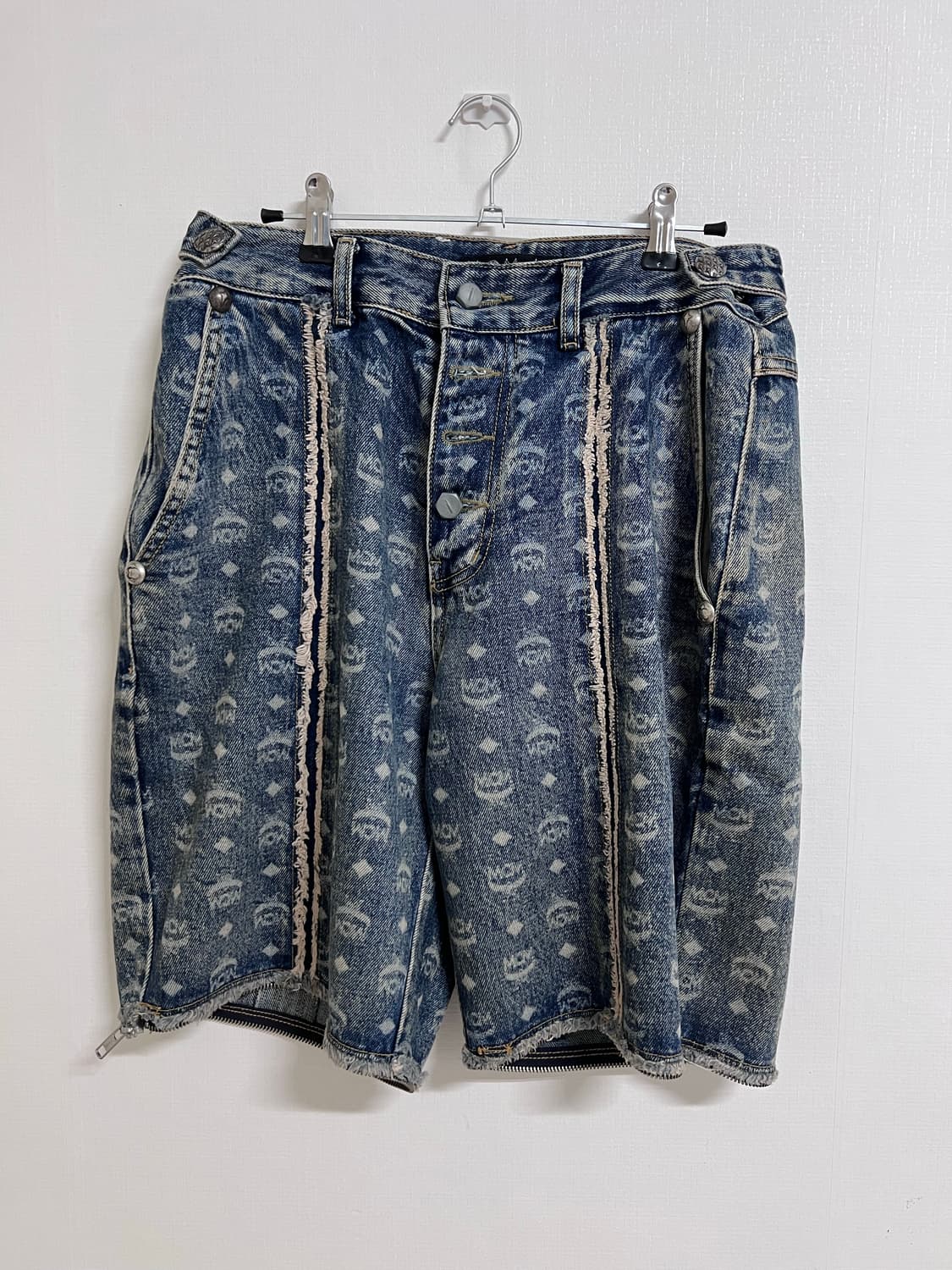 떠그클럽 x mcm 청데님 상품이미지5