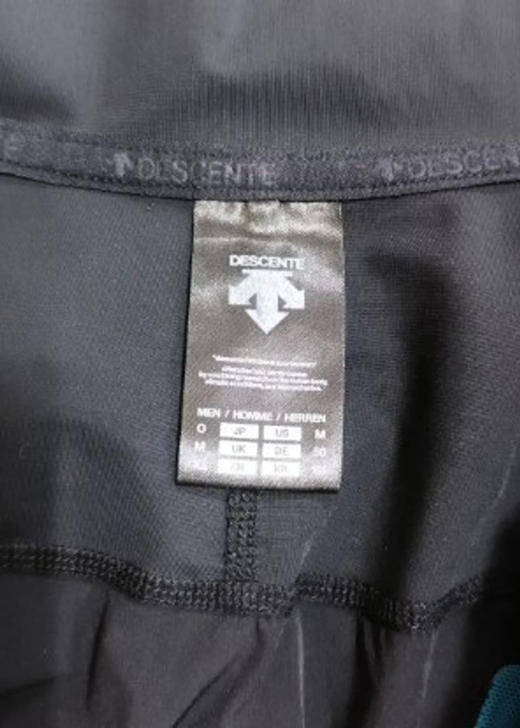 데상트 기능성 사이드매쉬 집업점퍼 105사이즈 상품이미지6