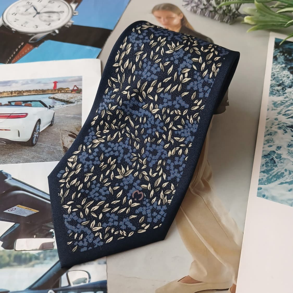 밀라숀 실크 네이비 플라워 패턴 넥타이 8.7cm A+등급 A19124
 상품이미지2