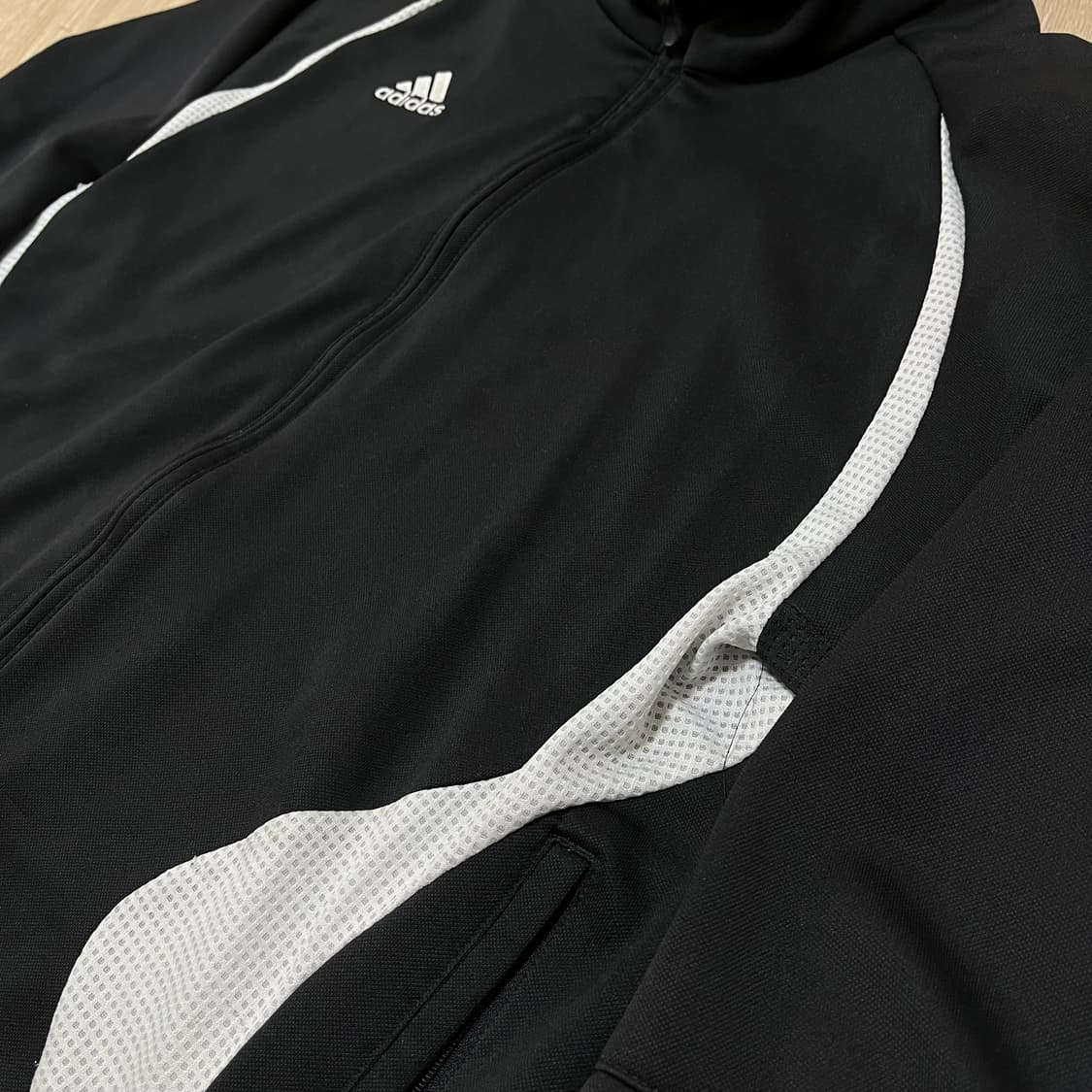 아디다스 퍼포먼스 로고 트랙탑 져지 M/95 상품이미지7