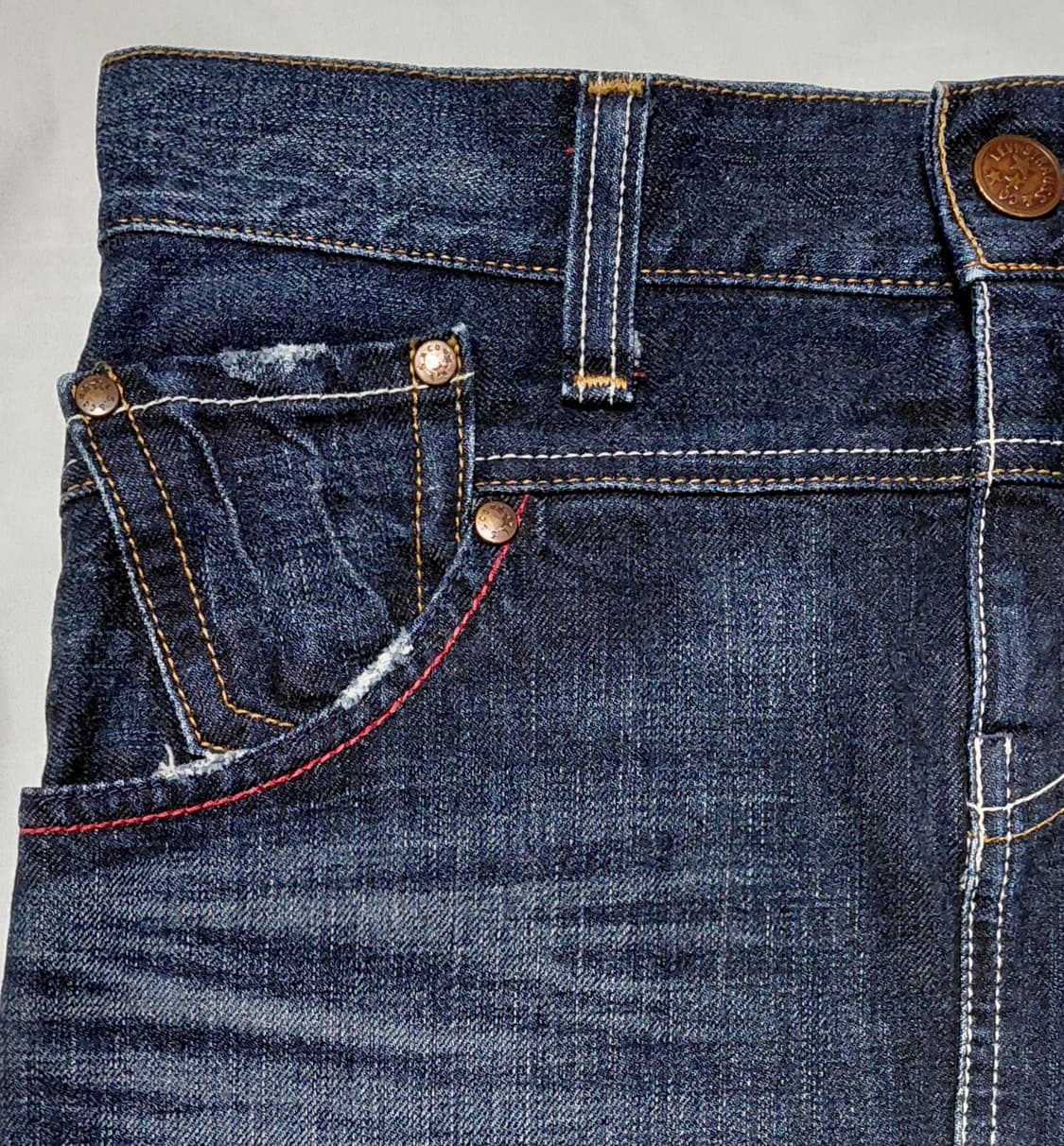 [S] 리바이스 레이디 스타일 빈티지 데님 스커트 (Y2K 자수 디테일) 상품이미지2