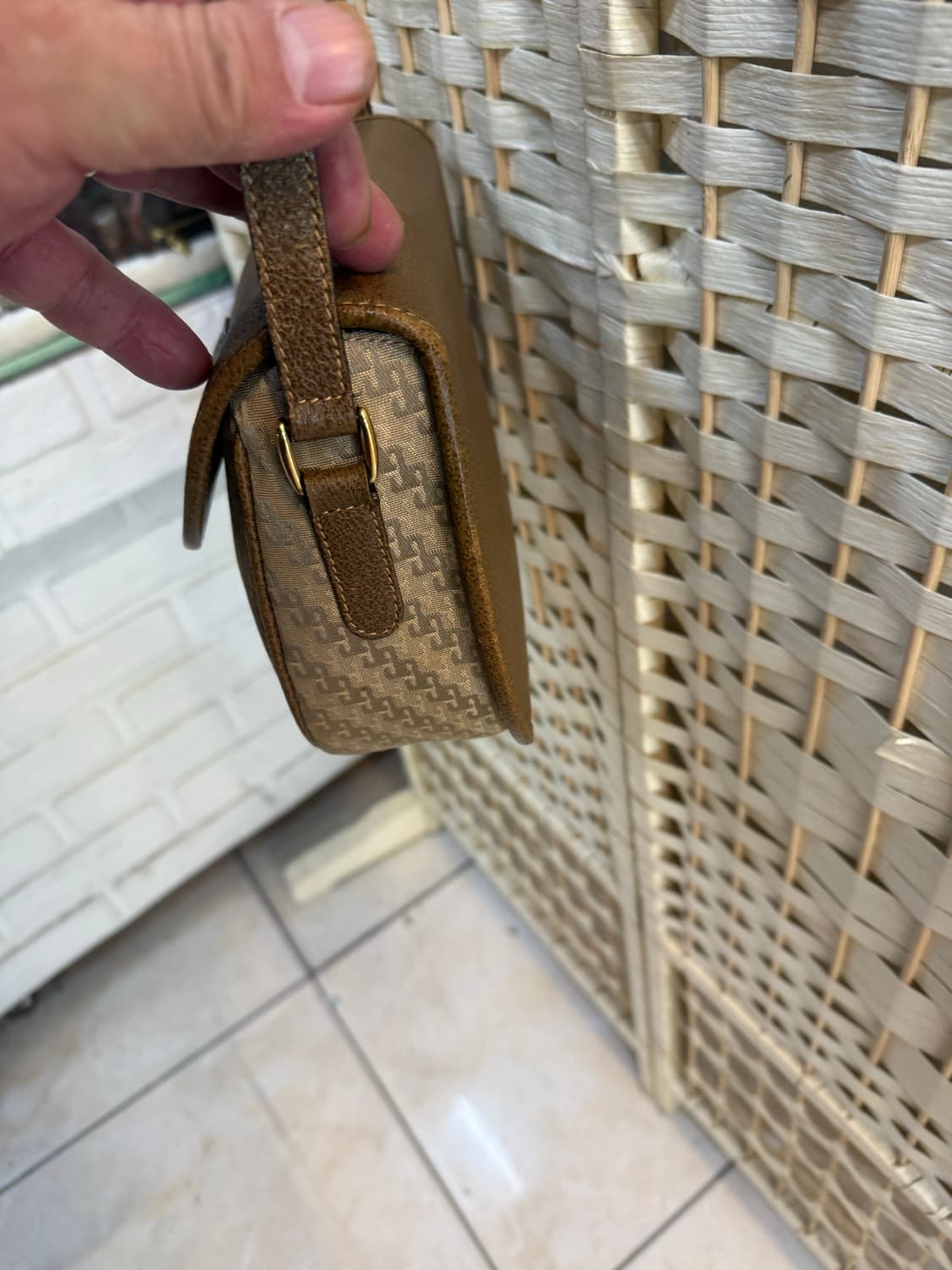 정품 구찌 빈티지 크로스백 팝니다 상품이미지3