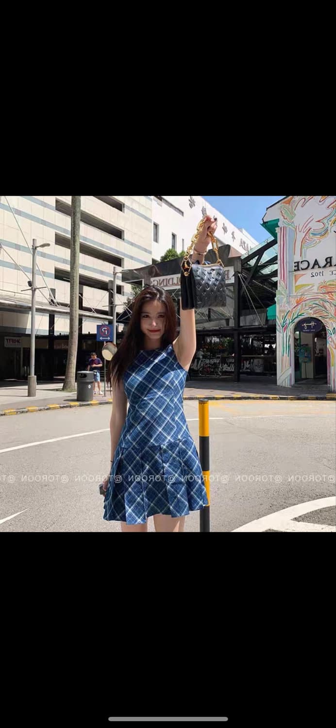 인페어즈 레트로 체크 데님 원피스 s사이즈 판매 상품이미지1