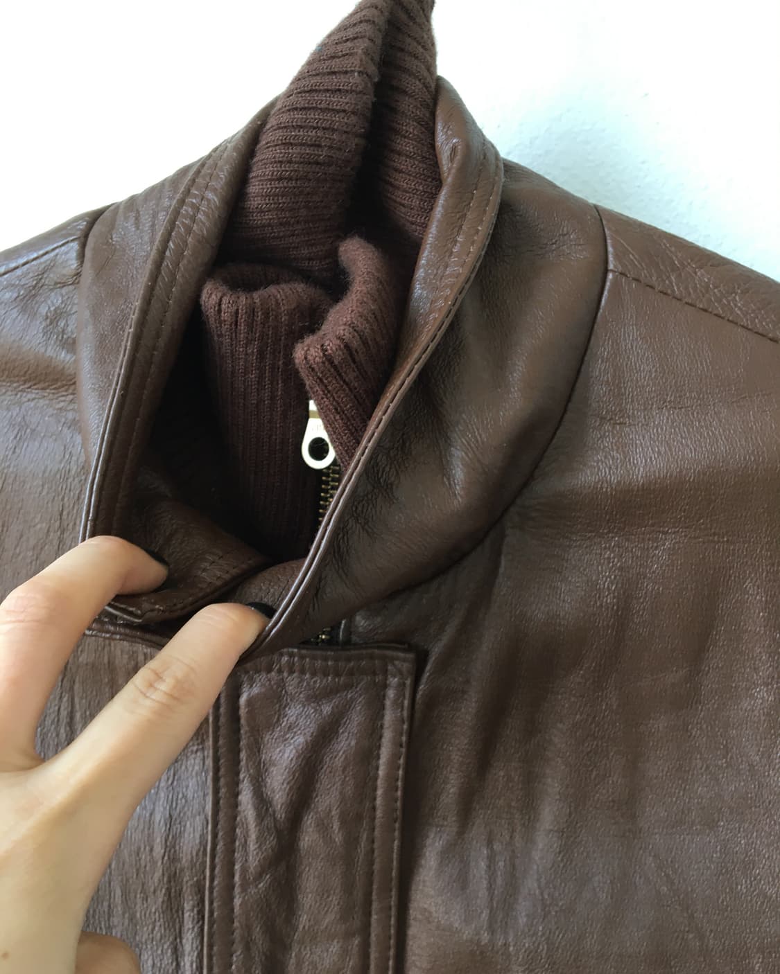Lamb skin high neck bomber leather jacke 상품이미지3