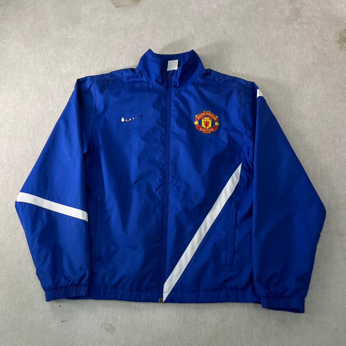 105 나이키 맨유 11-12 바람막이 자켓 상품이미지1