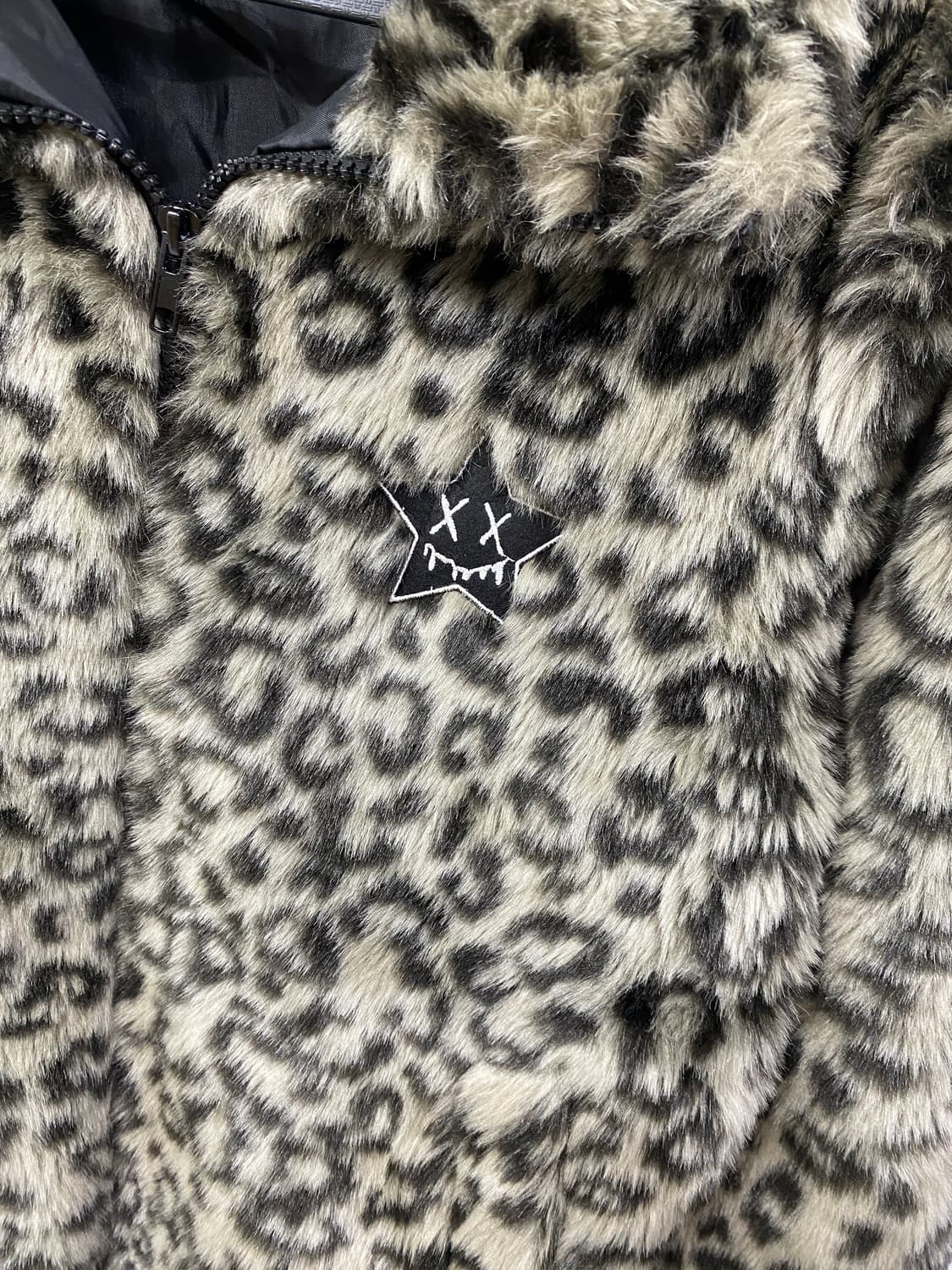 [BANANA FISH] 오네갸루 레오파드 퍼 집업 자켓 상품이미지8