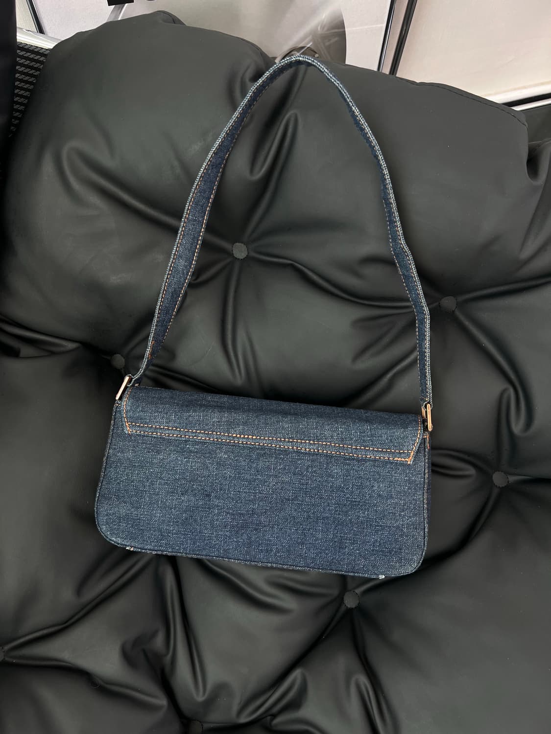 게스 GUESS Y2K 데님 숄더백 상품이미지3