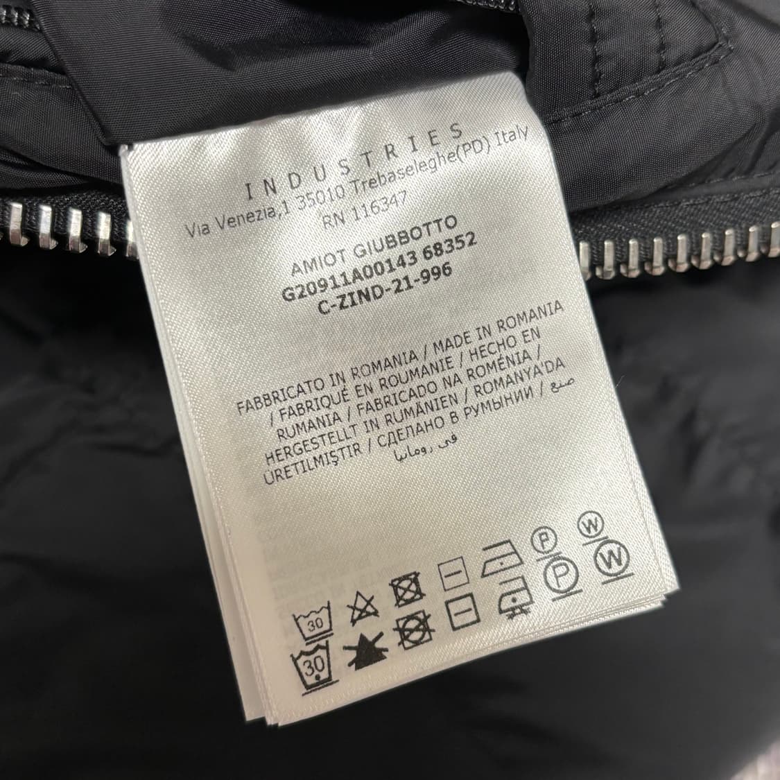 [3/당일배송] 몽클레어 아미오 쇼트 다운 자켓 3 Size 상품이미지5