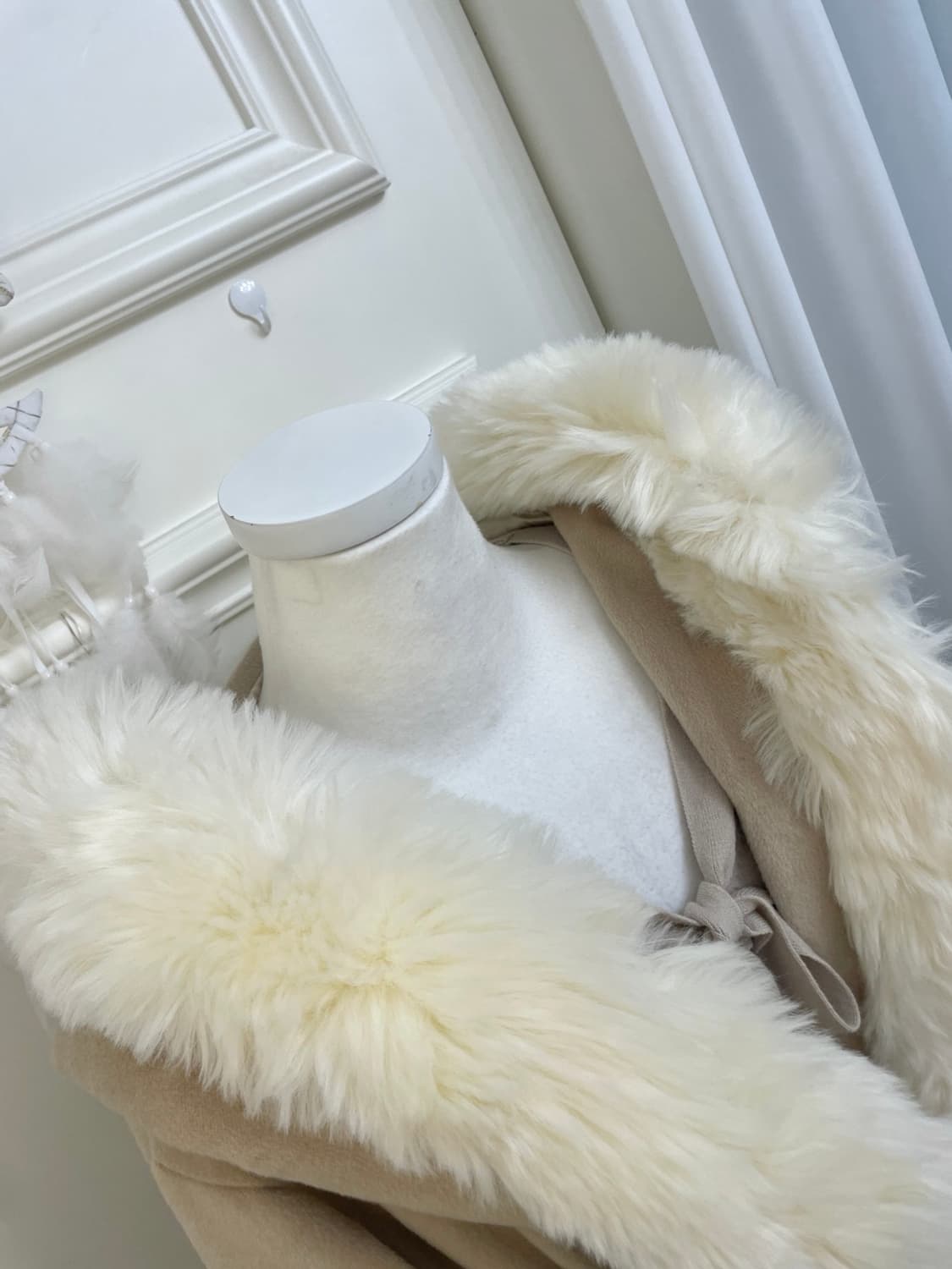 beige fur point waist bow lovely coat 상품이미지7