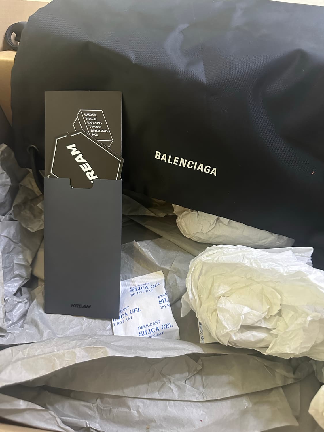 발렌시아가 3xl 레드 원아웃 41 상품이미지7