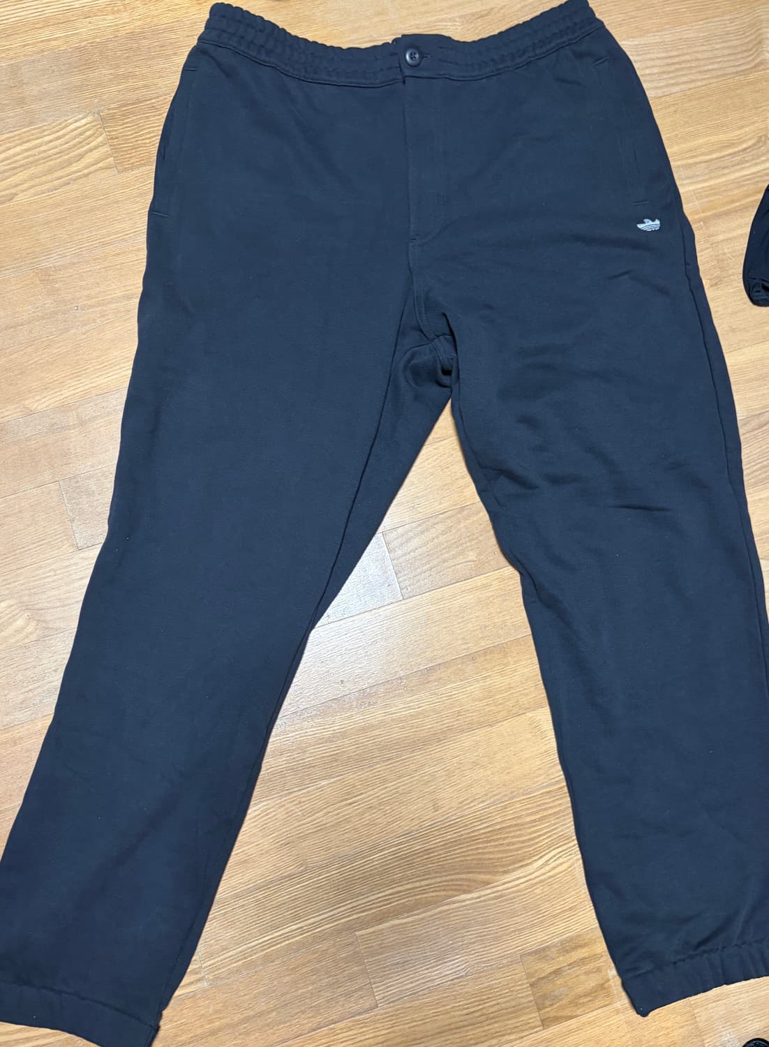 아디다스 마크 곤잘레스 스웻팬츠 상품이미지1