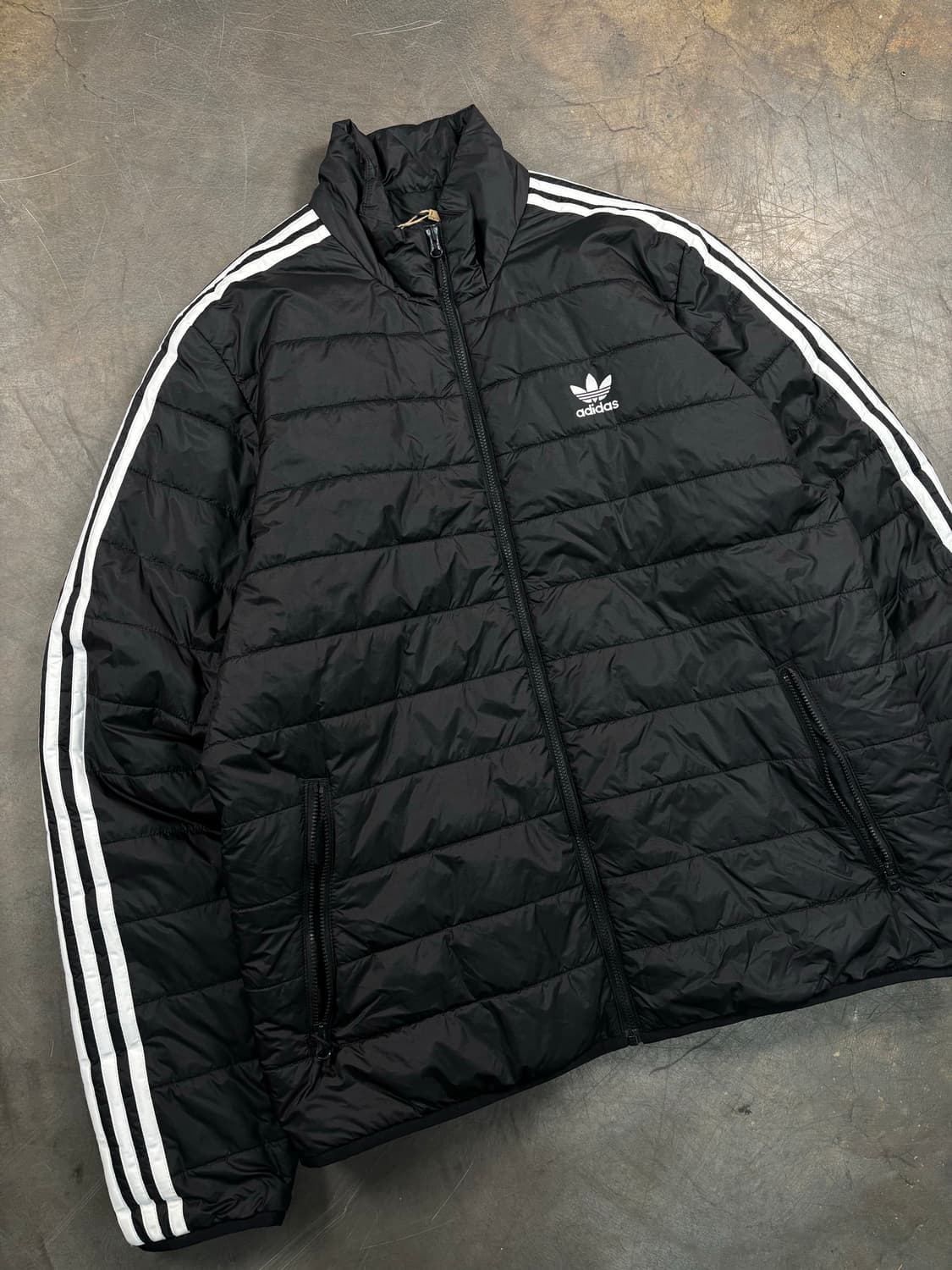 아디다스 패커블 경량패딩 상품이미지2