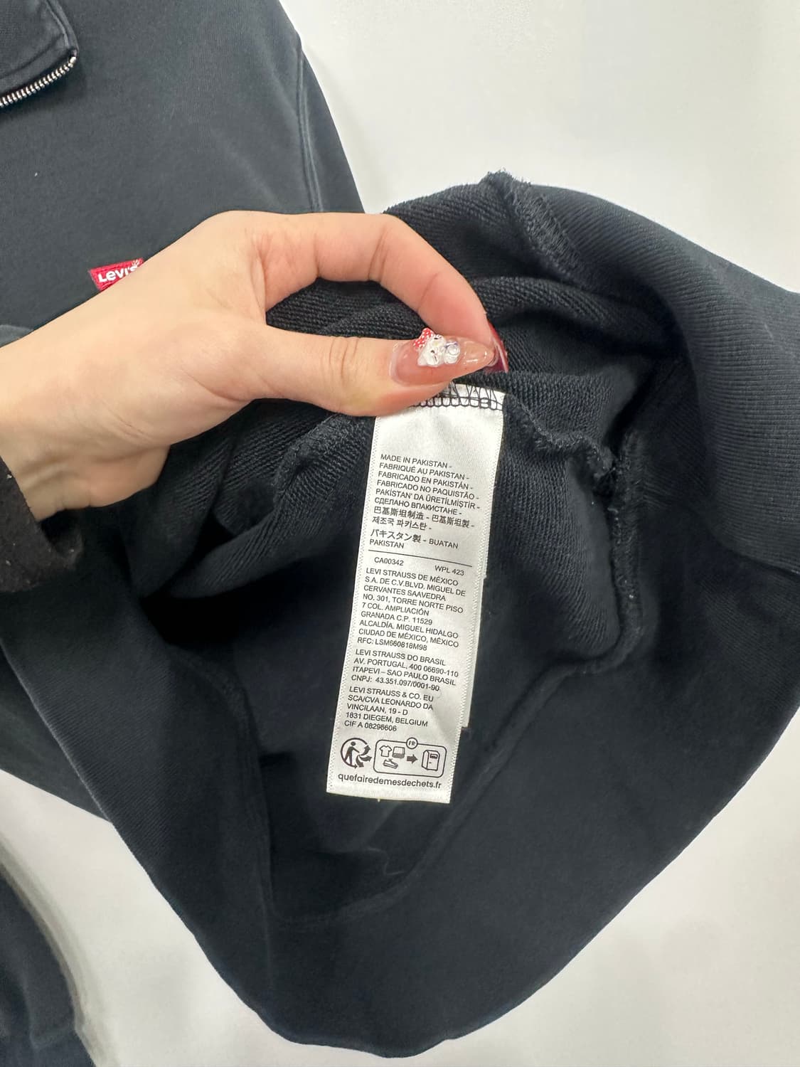 리바이스 블랙 코튼 반집업  상품이미지3