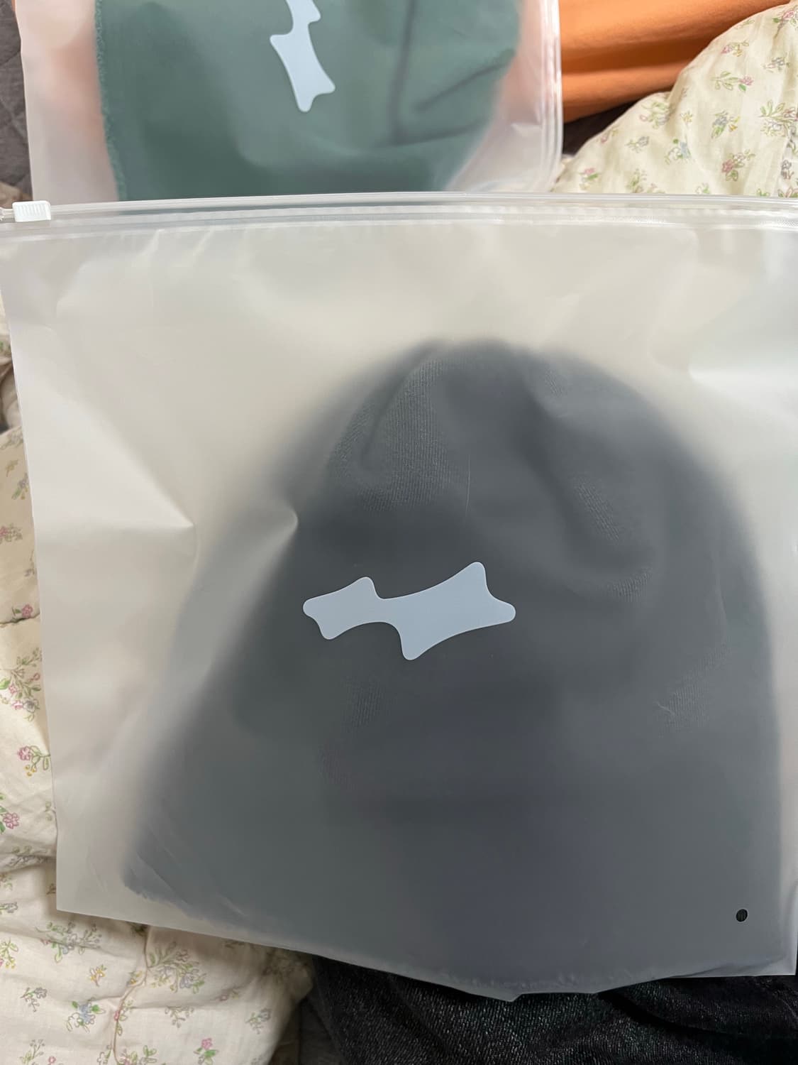 Skylrk beanie smudge 스머지 색상 상품이미지1