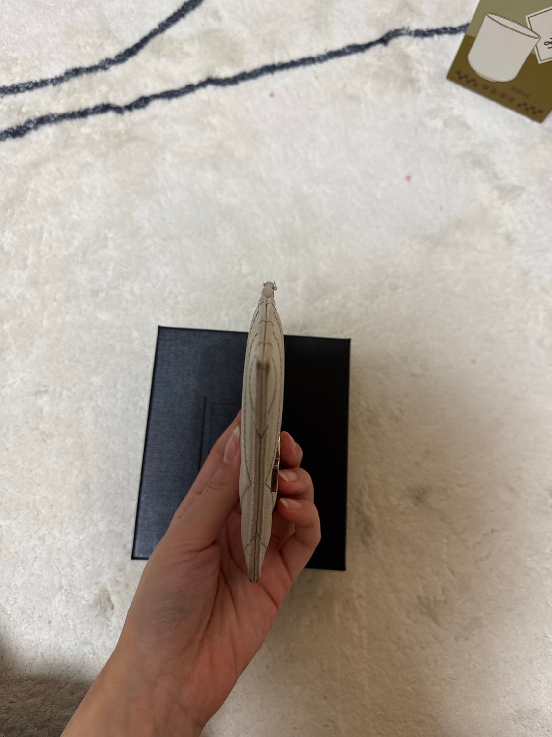 입생로랑 화이트 은장 마틀라세 카드지갑 상품이미지6