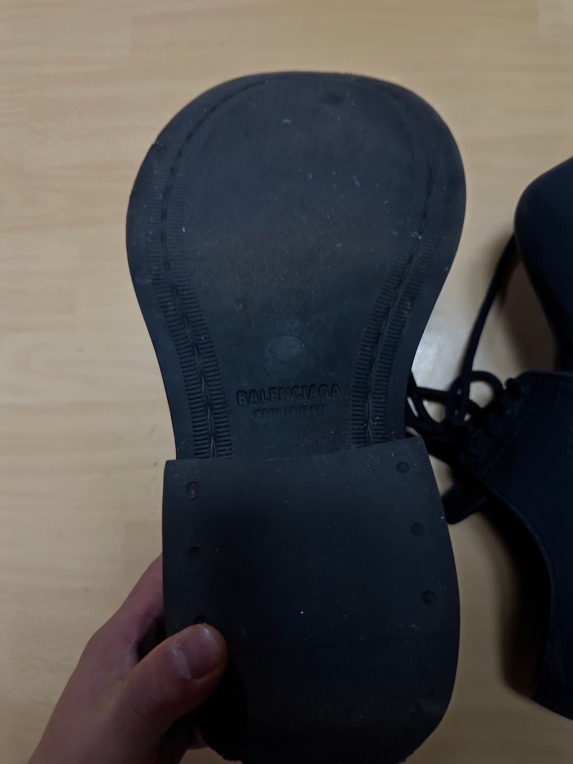 발렌시아가 스테로이드 더비 42 팝니다 상품이미지2