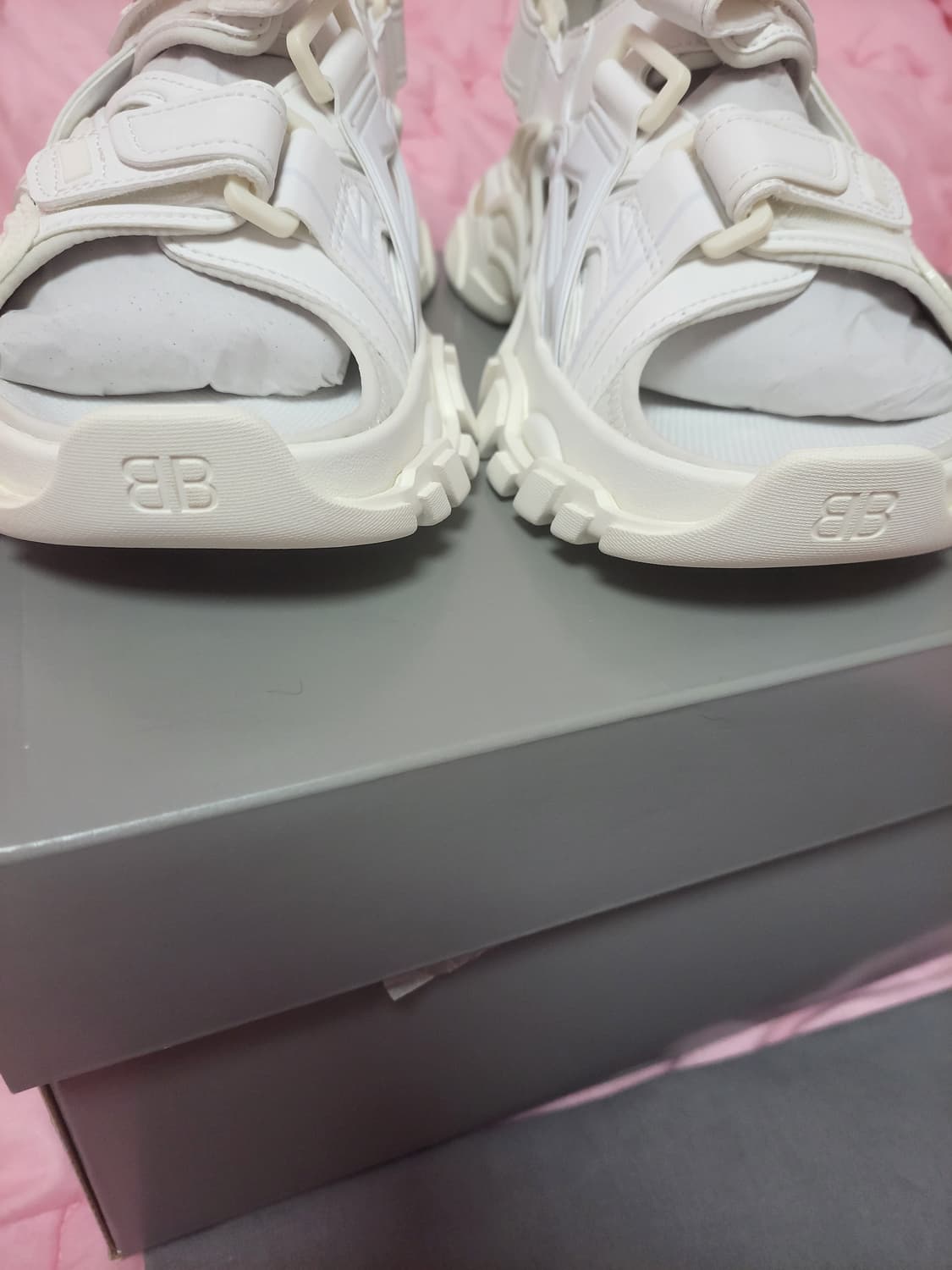 정품)급처미사용새상품!발렌시아가 트랙 샌들 36사이즈 2개있어염! 상품이미지4