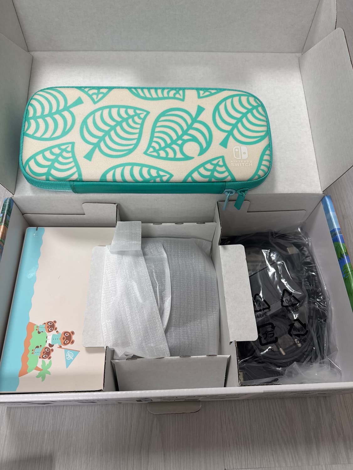닌텐도스위치 동물의숲에디션 (+조이콘)  상품이미지4