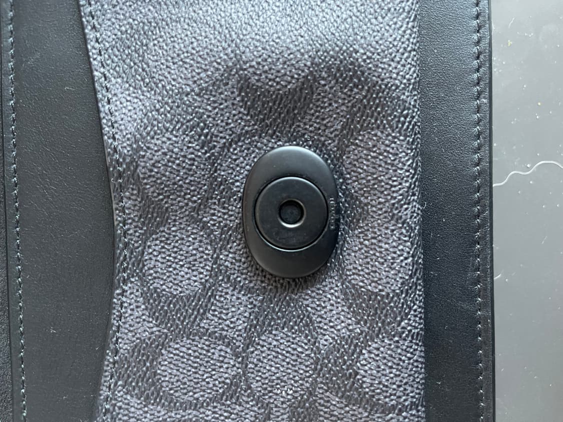 COACH 코치 시그니처 크로스백 블랙 상품이미지3