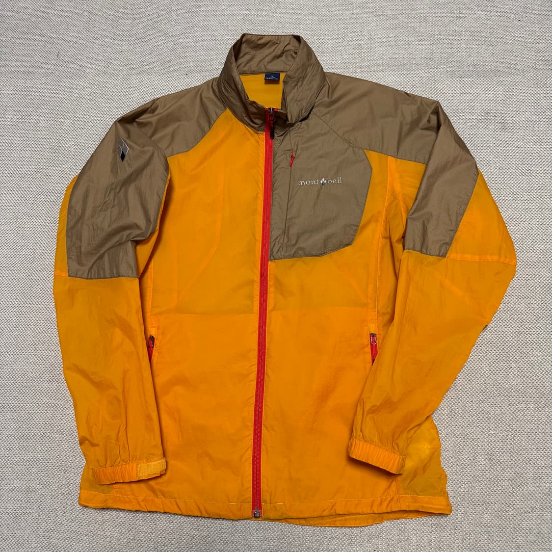 몽벨 초경량 바람막이 상품이미지1