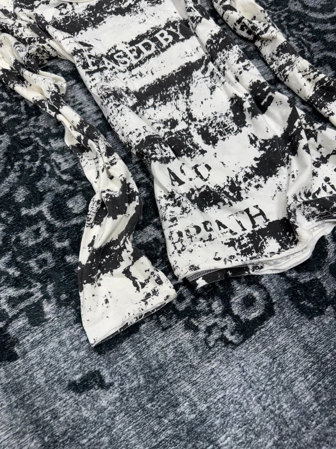 Cavaria 00s stripe lettering asymmetry c 상품이미지4