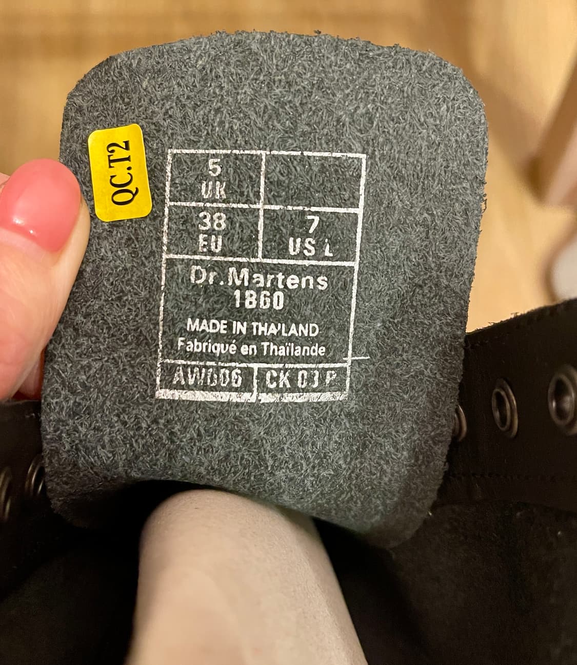 새상품/닥터마틴 Dr. Martens 1B60 20홀 니하이 부츠 블랙 상품이미지4