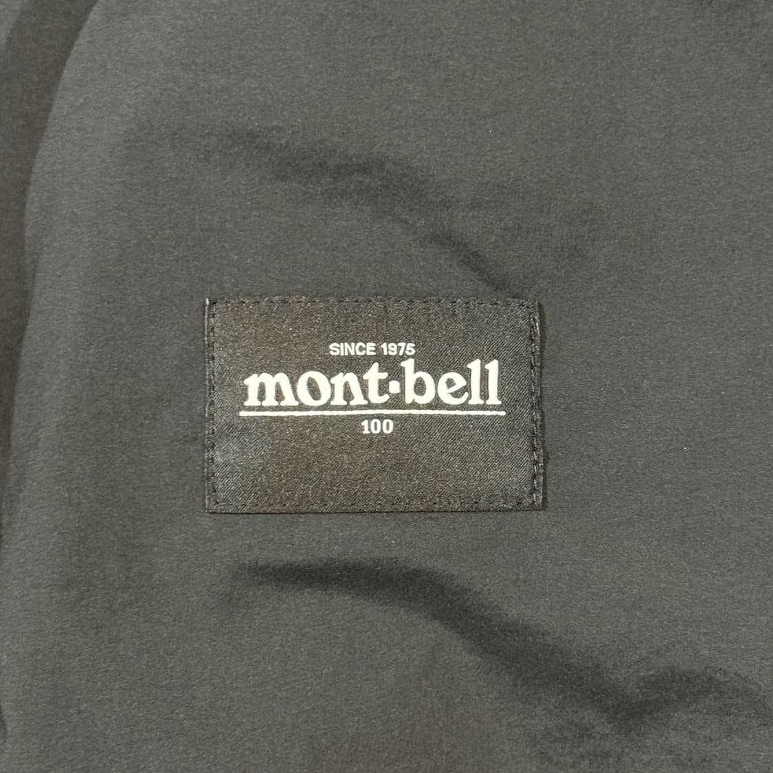 L) 몽벨 바람막이 블랙 얇은 두께감 상품이미지7