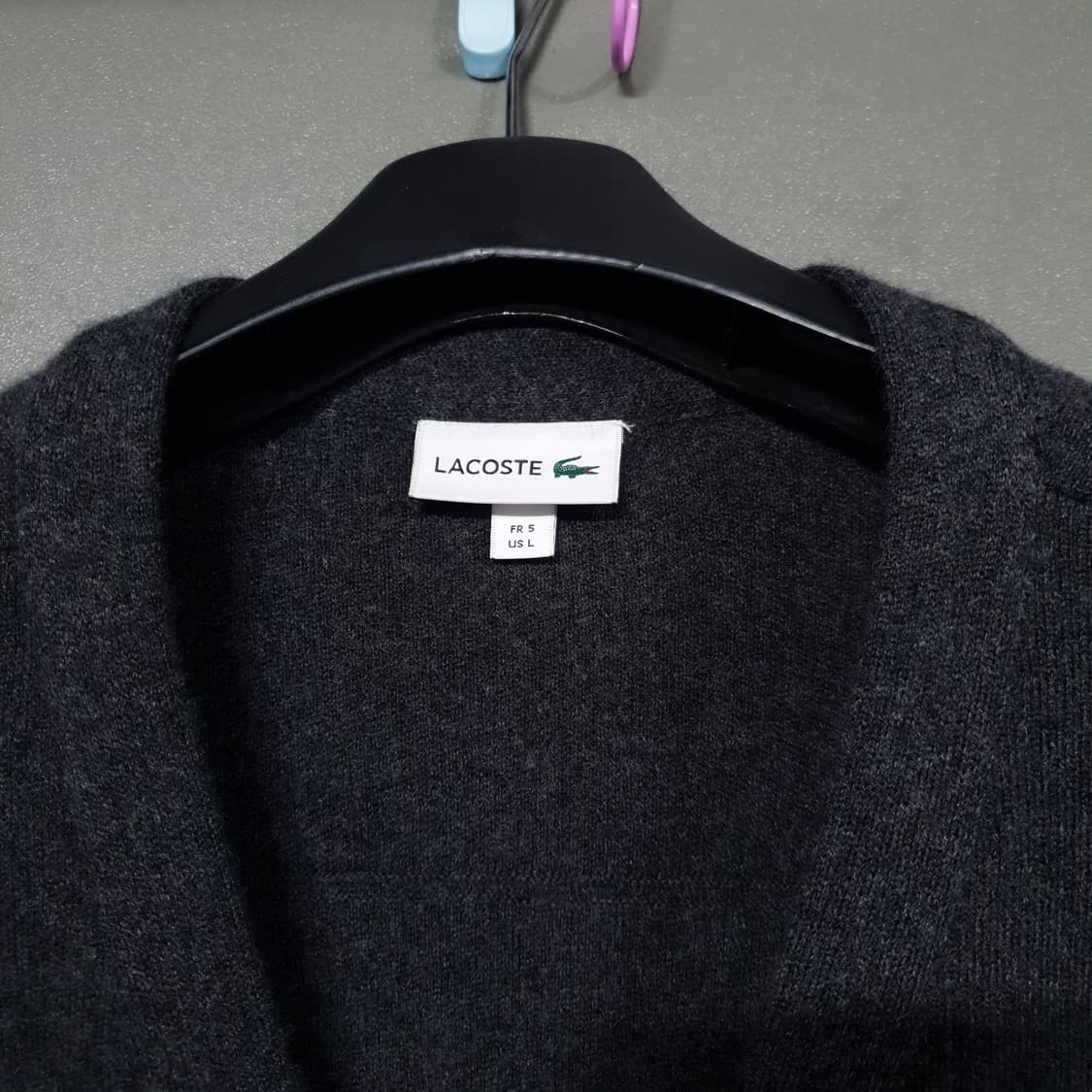 국내 105) 라코스테 신형 20FW 크록 방모 와이넥 울 니트 가디건 상품이미지4
