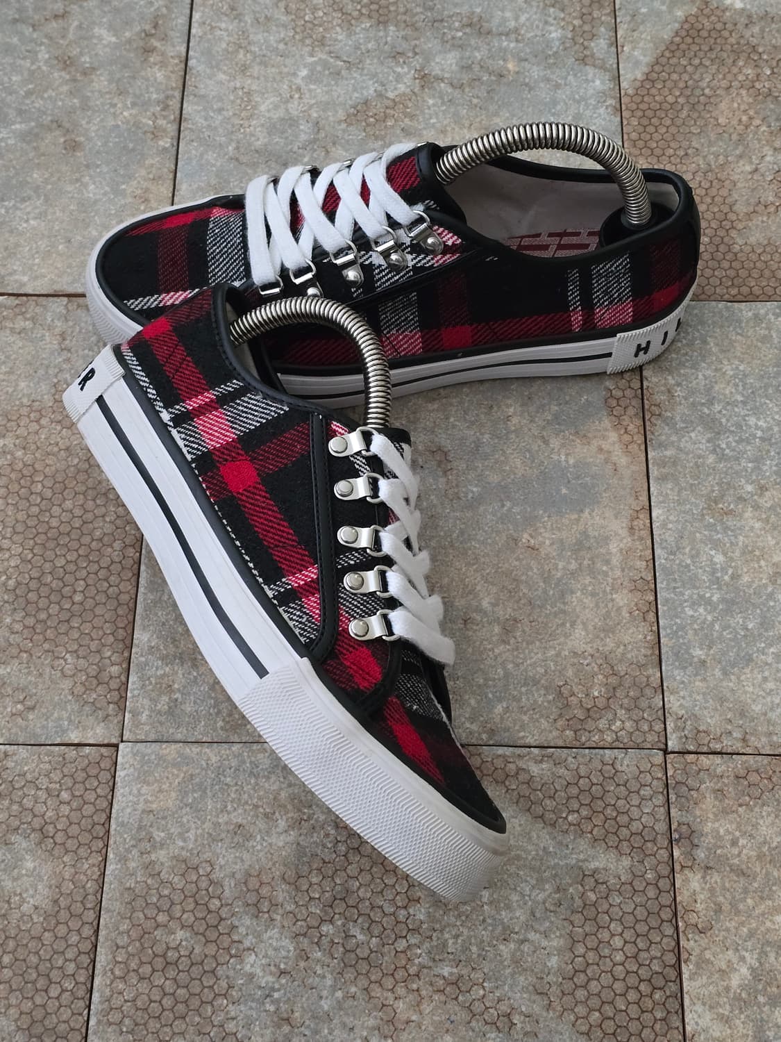 (230)타미힐피거 힐 체크 스니커즈 상품이미지7