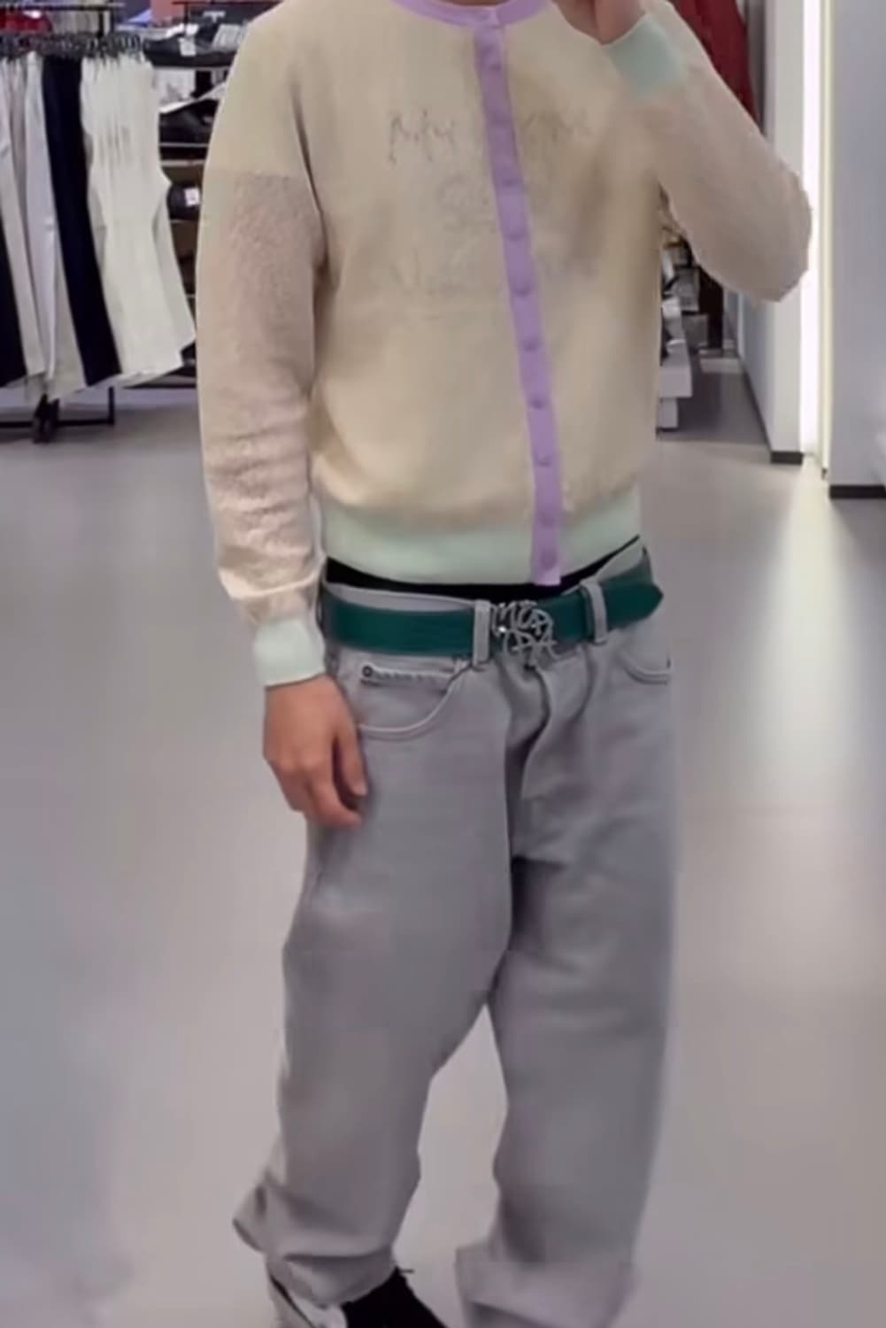 ZARA 레귤러핏 그레이진 상품이미지1