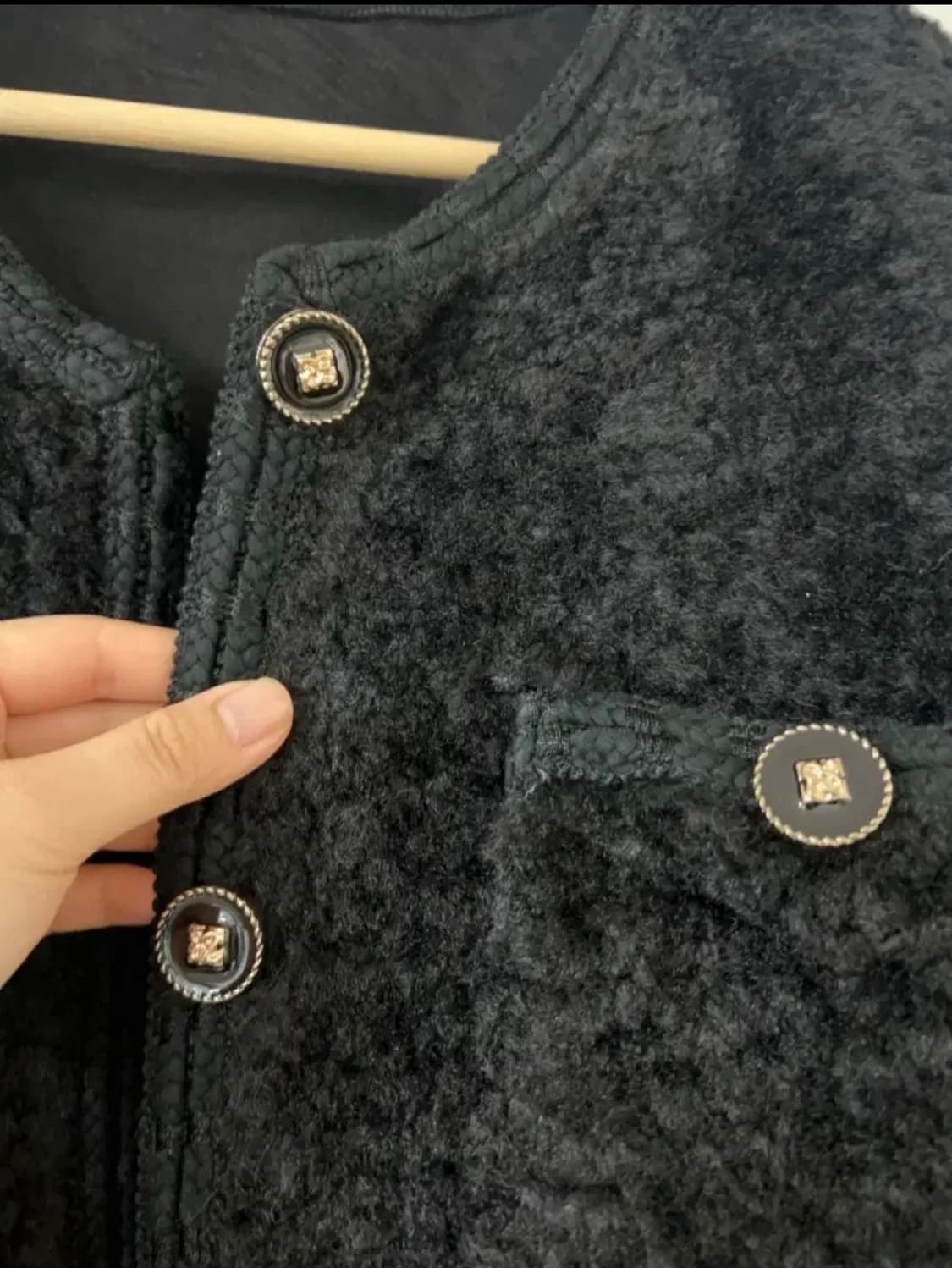 가격 내림! 금장 퍼 트위드 자켓 (블랙 새제품) 상품이미지8
