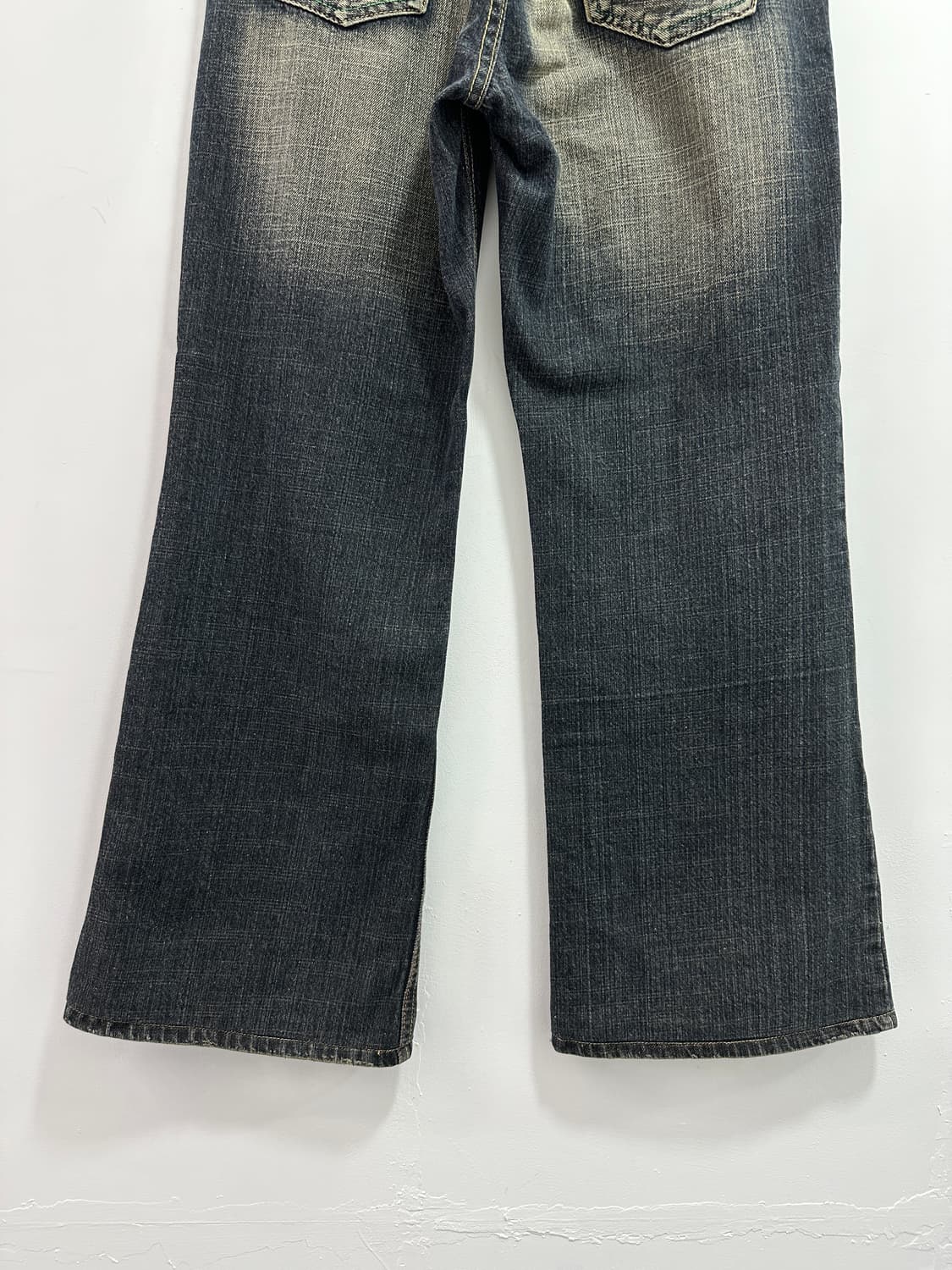 Vintage back stud point fade flare jeans 상품이미지9