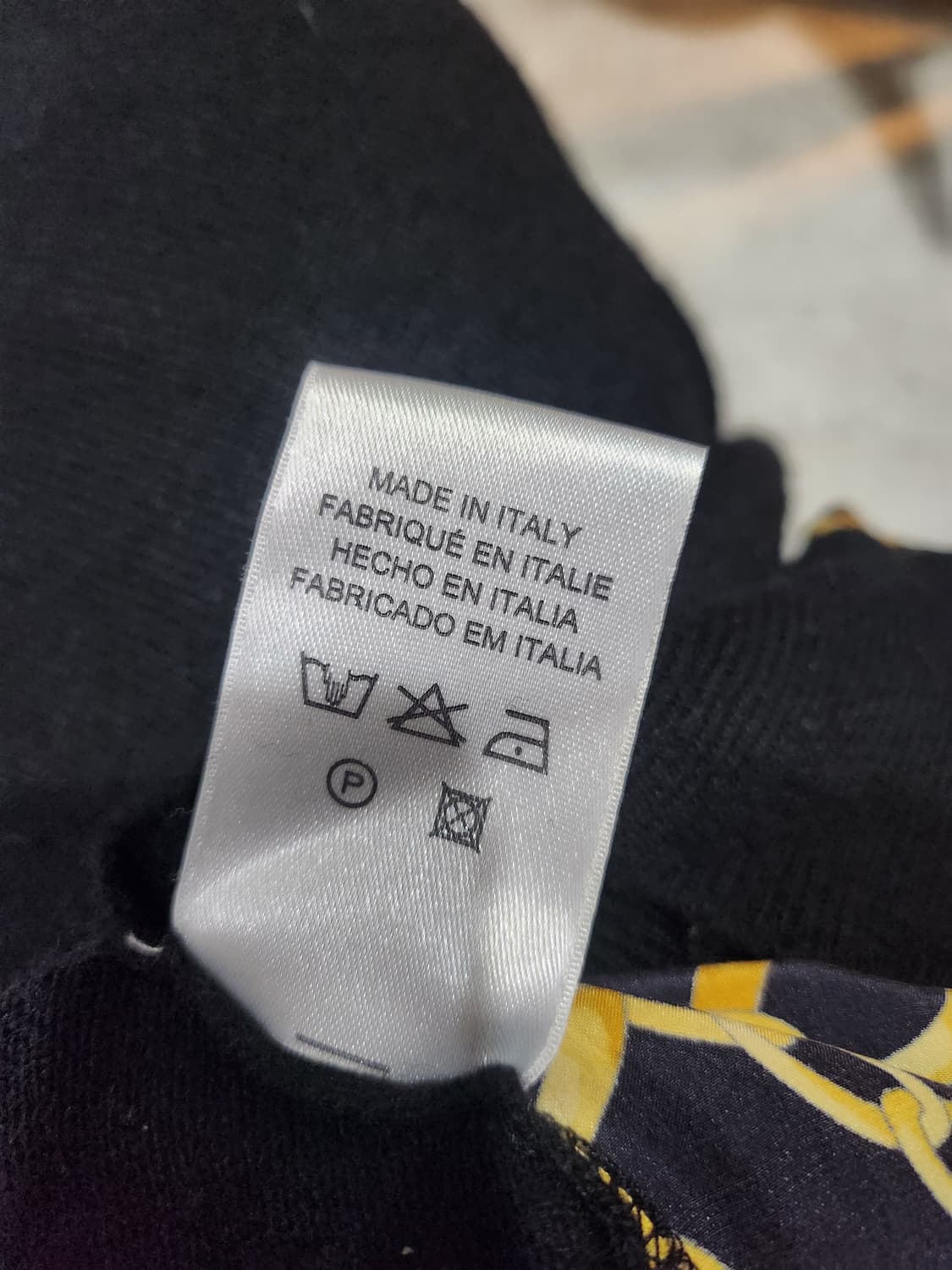 발렌티노 로마 체인 패턴 터틀넥 니트 44 정품 상품이미지4