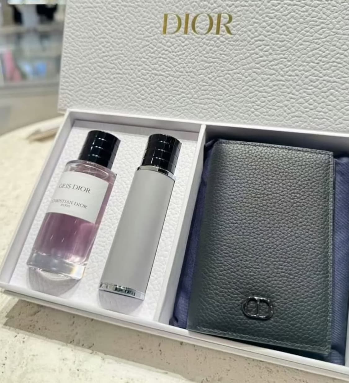 디올 2단 카드지갑 상품이미지5