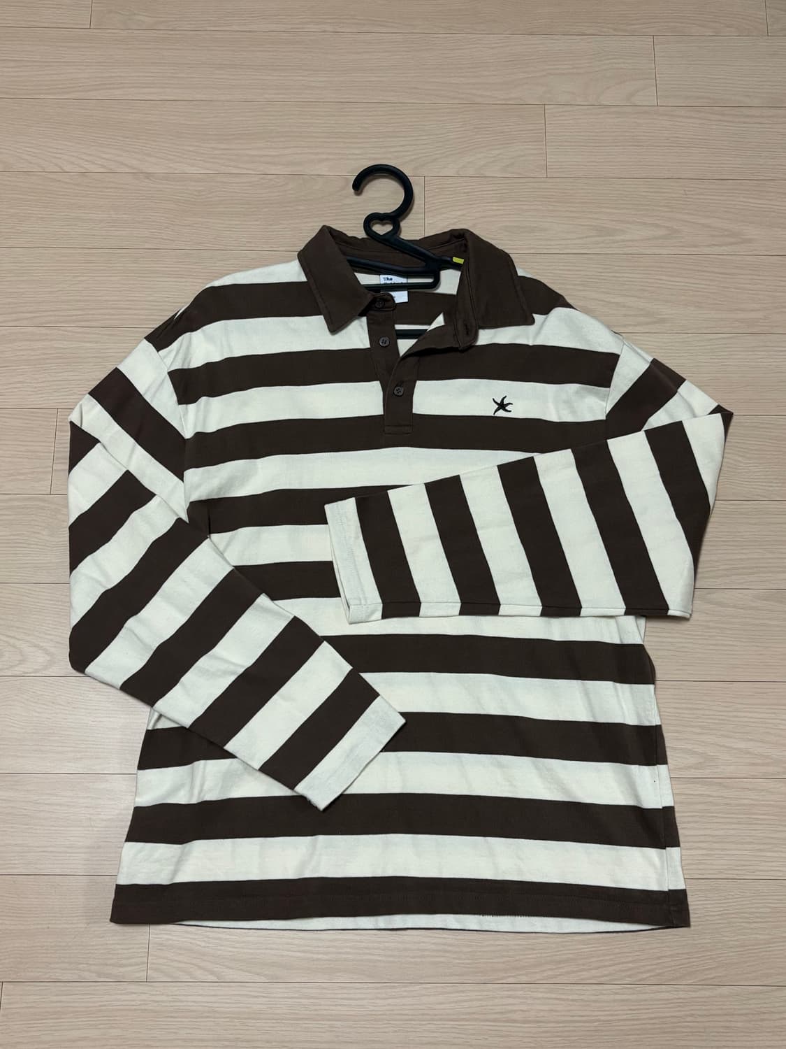 더콜디스모먼트 줄무늬 슬리브 팝니다  상품이미지1