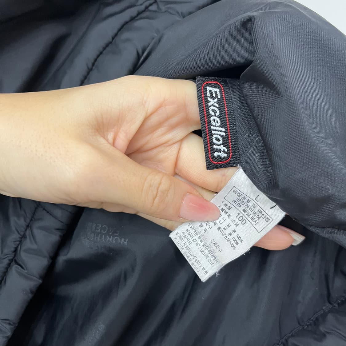 노스페이스 자수로고 블랙 경량패딩 상품이미지8