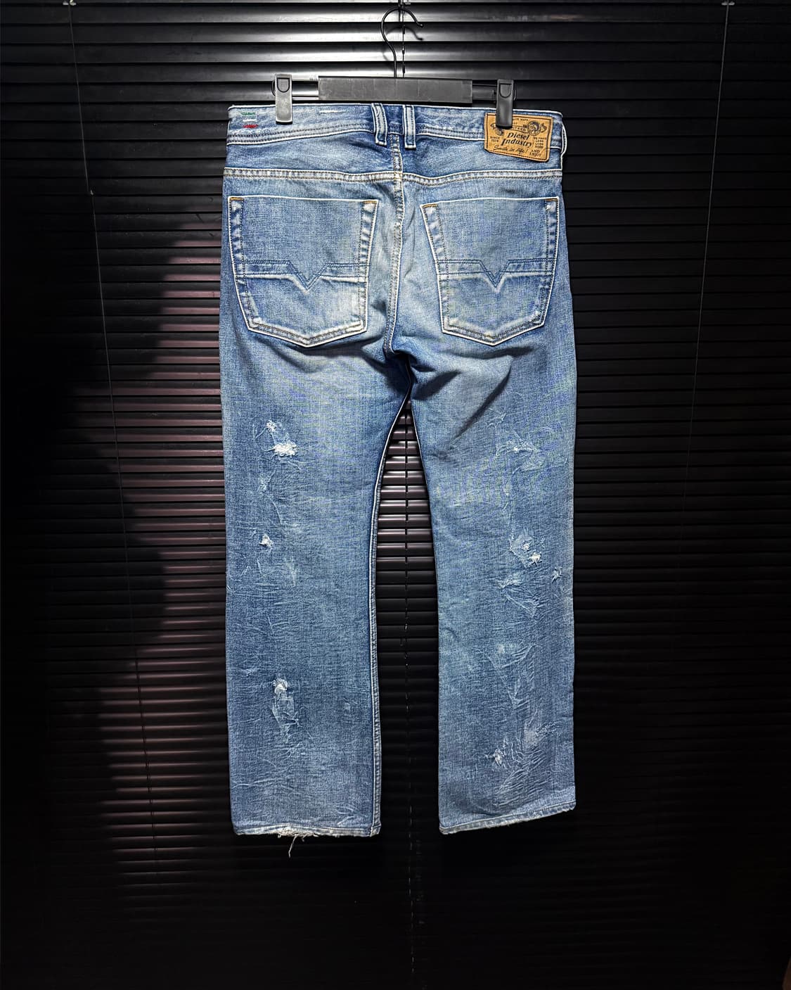 디젤 ZATINY 자타니 샌드 워싱 데님 찢청 30 명품 일자핏 워크팬츠 상품이미지5