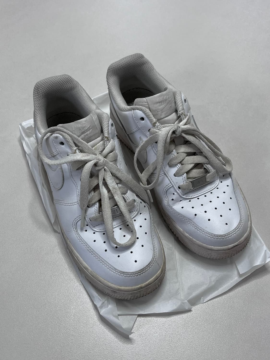 나이키 에어포스 화이트 230  상품이미지1