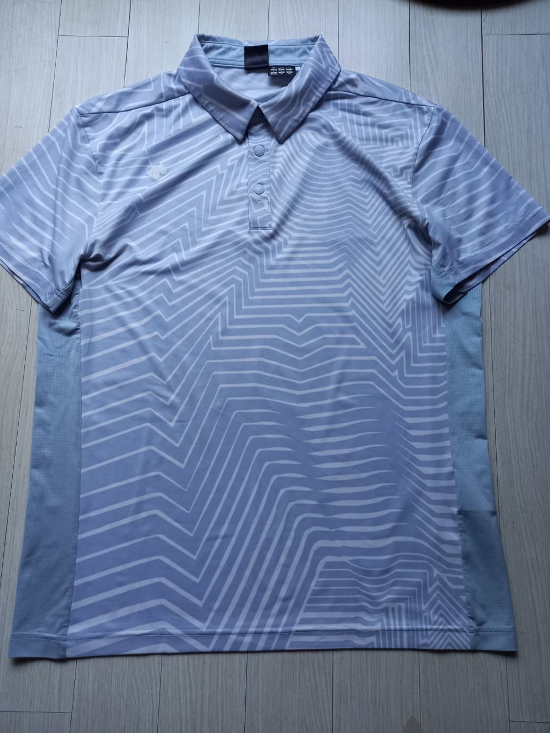 데상트 골프 기능성셔츠 105사이즈 상품이미지6