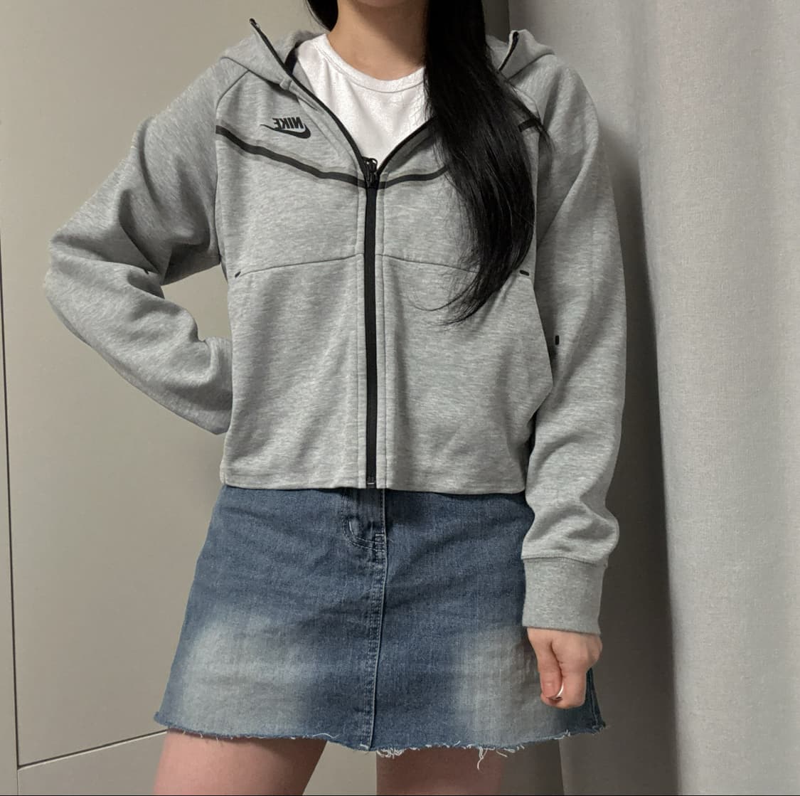 나이키 크롭후드집업 상품이미지1
