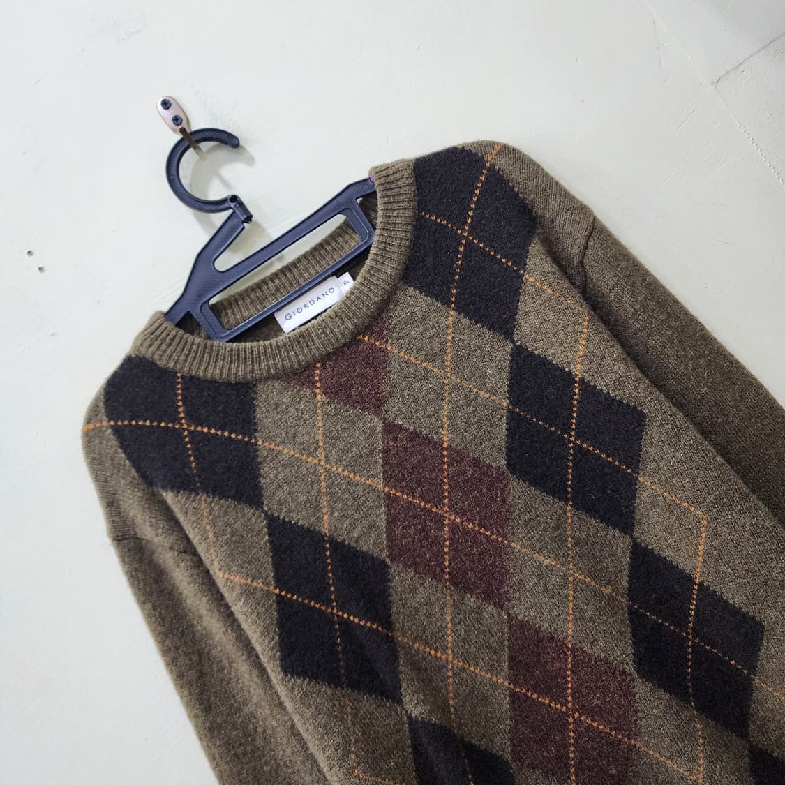 [105] GIORDANO 아가일 니트 스웨터 상품이미지2