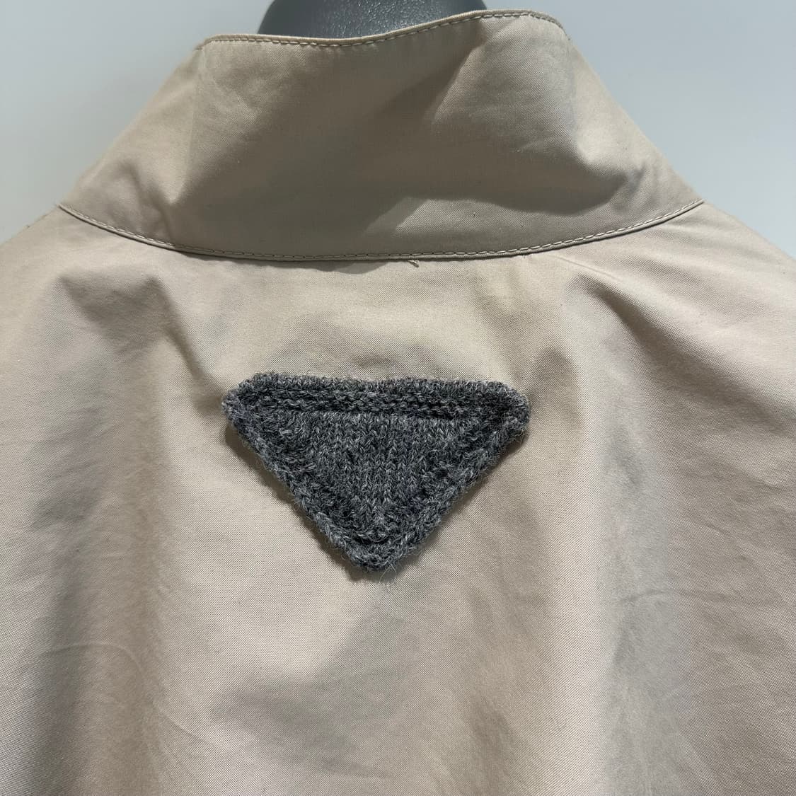 프라다 라프시몬스 23ss g9 바라쿠타 자켓 상품이미지3