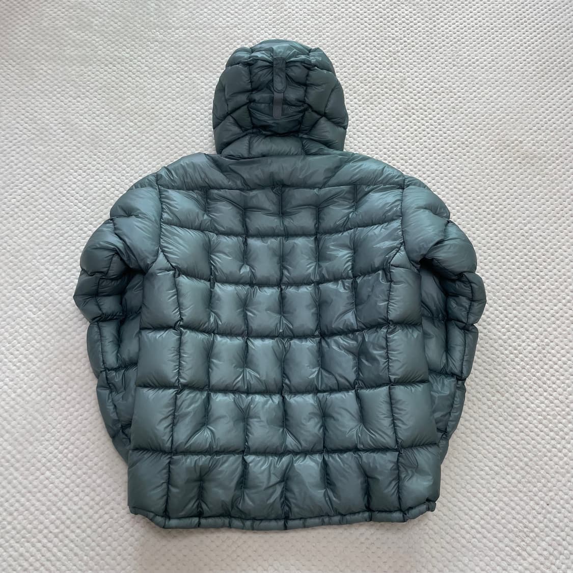 [XL] 몽벨 플라즈마 1000 알파인 구스 다운 파카 패딩 라이트그레이 상품이미지2