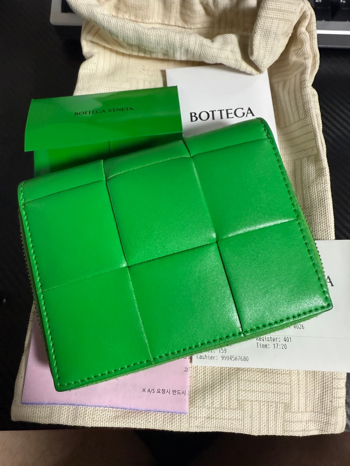 24fw 보테가베네타 지퍼 어라운드 월렛 지갑 패러킷 상품이미지2