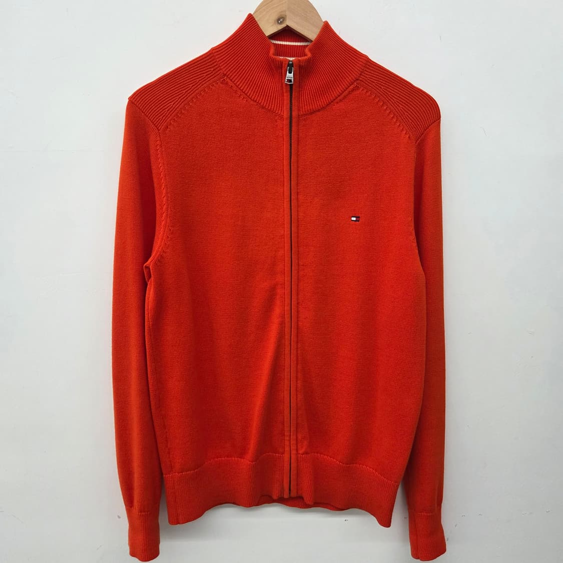 타미힐피거 오렌지색 니트 집업 남성 S 상품이미지2