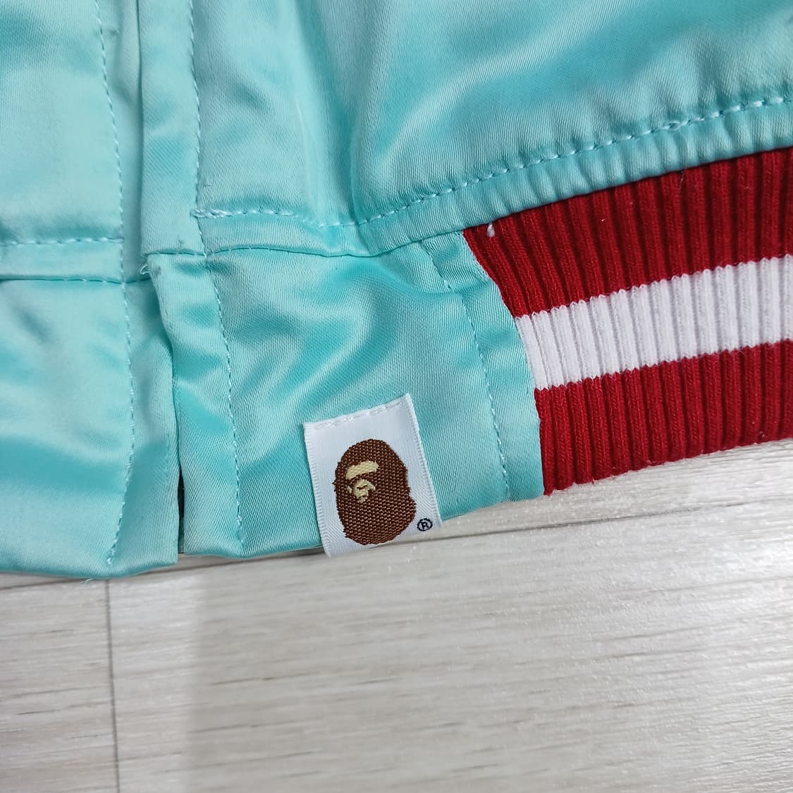 베이프 스팽글 바시티 봄버자켓 S 상품이미지6