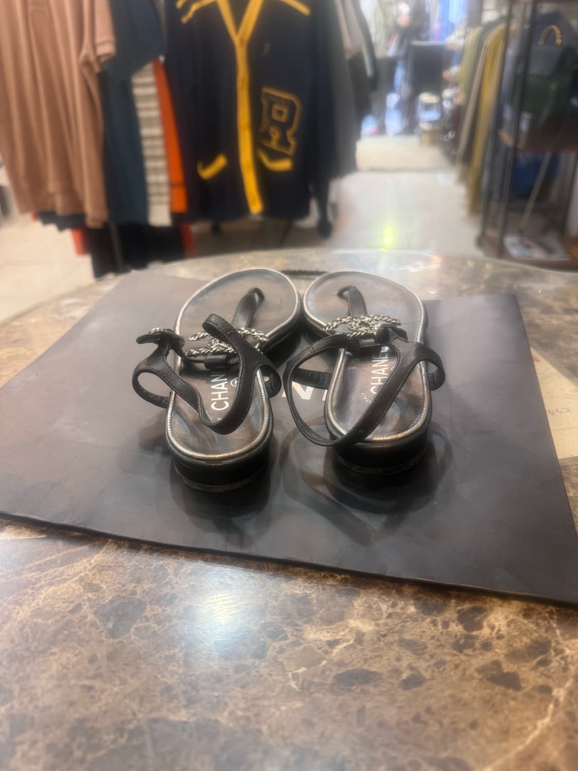 37/240/19ss 정품 샤넬 샌들 팝니다 상품이미지5