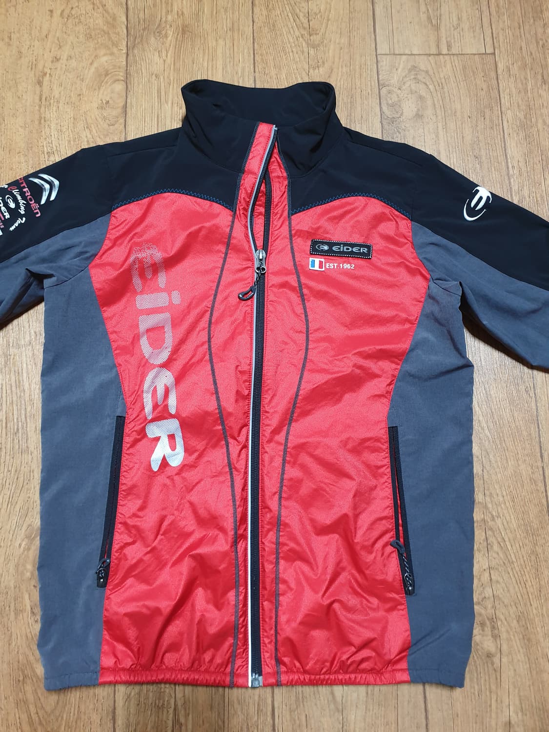 1208 아이더 아웃도어 바람막이 90 사이즈입니다 상품이미지1