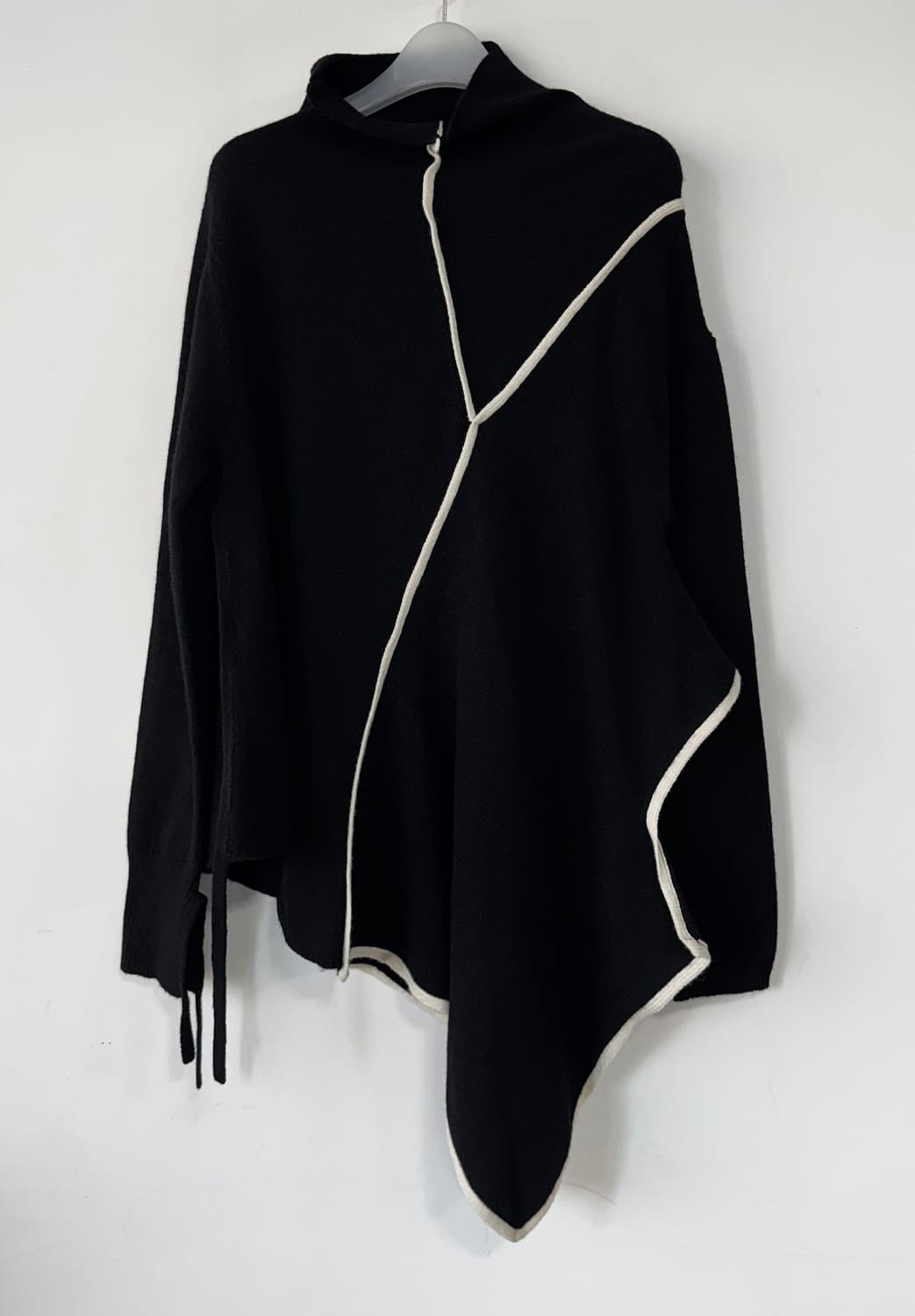 요지야마모토 신형 터틀넥 언발 니트 상품이미지2