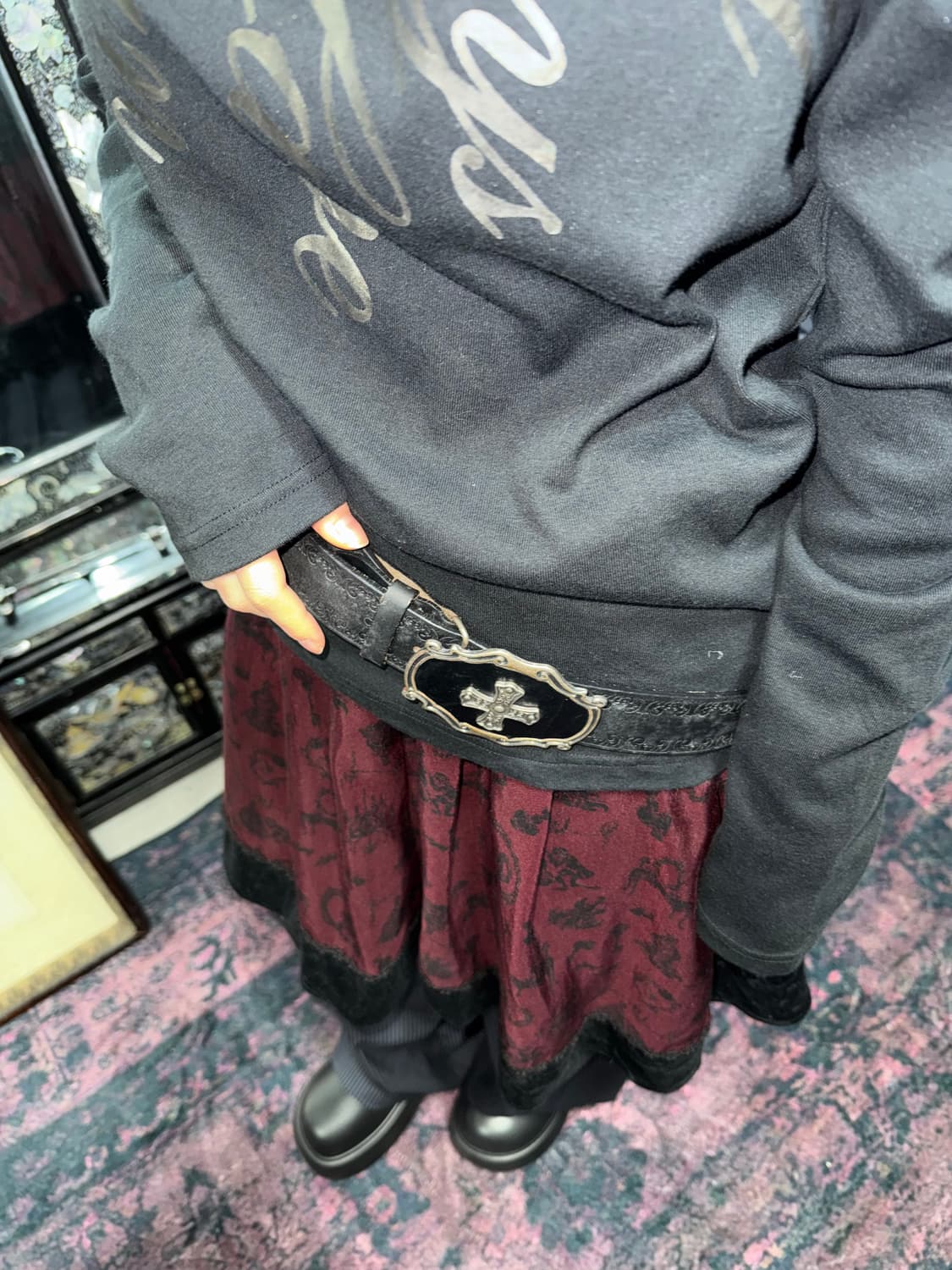 펑키 골드 레터 슬림 v넥 상품이미지5